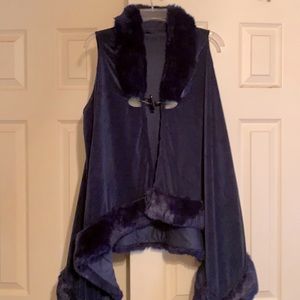Navy faux fur trimmed wrap